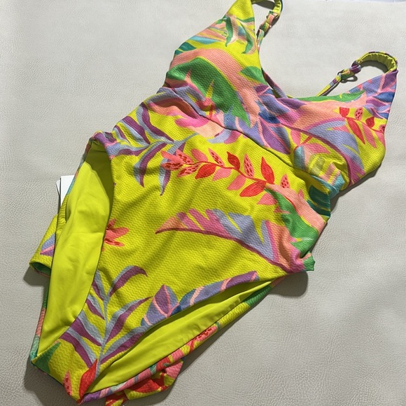 NWT Becca Women's Costa Bella Kali V Neck One Piece Swimsuit - Picture 7 of 13